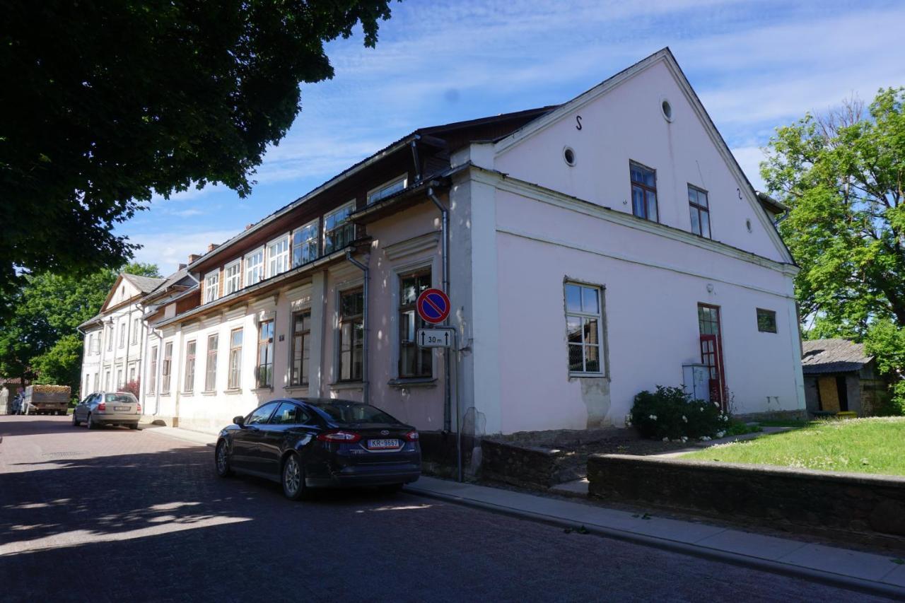 Pilskalnu Hostelis Kuldīga Buitenkant foto